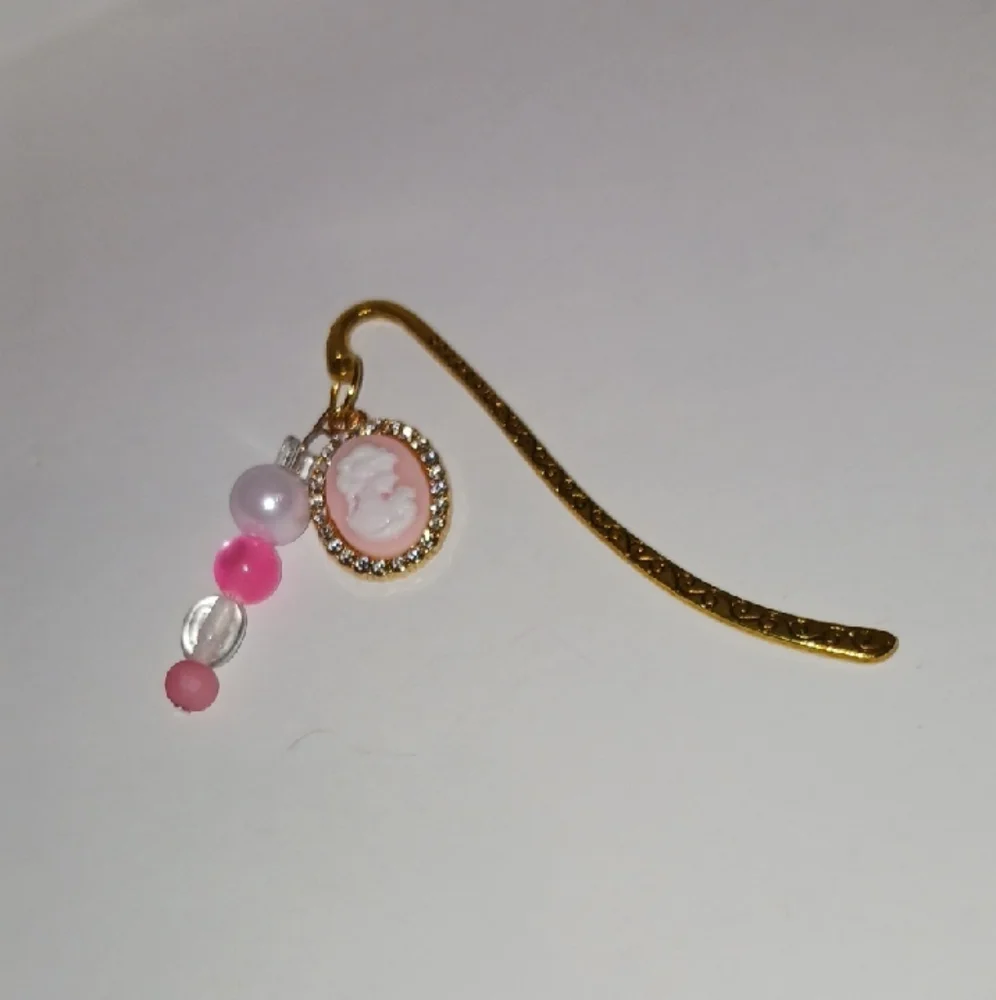 Gold and Pink Planner with Elegant Design